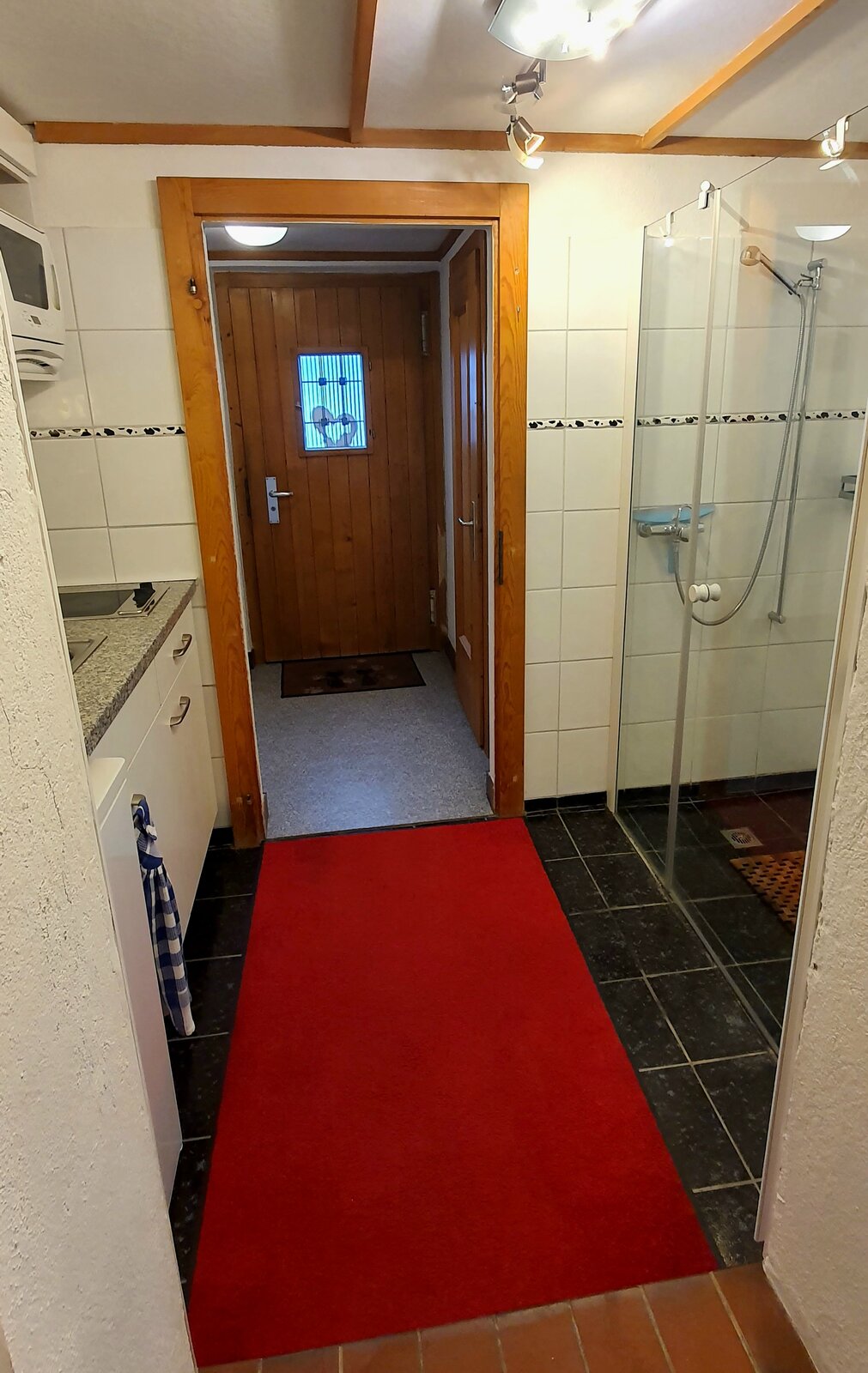 View from kitchen to hallway